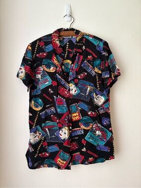Chico's Black Short-Sleeve Graphic Button-Down Shirt with Multicolor Prints